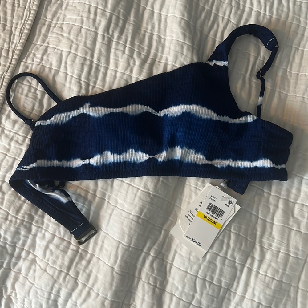 NWT BECCA One Shoulder Bikini Top